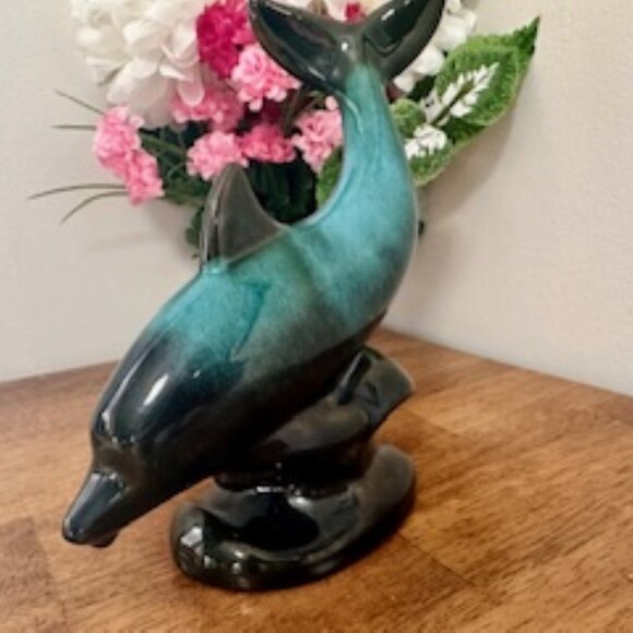 Vintage Blue Mountain Pottery Dolphin Figurine – Canadian Green Drip Glaze – Mid - Picture 5 of 8